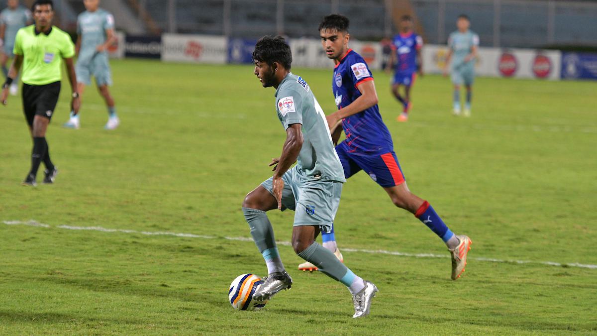 Bengaluru FC 2 2 Kerala Blasters Highlights 10 Man KBFC Draws Souther