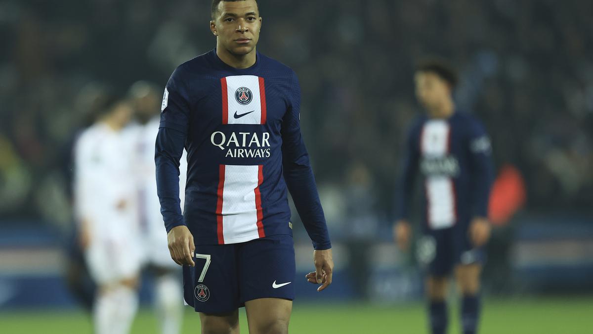 PSG 0-1 Lyon Ligue 1 Highlights: PSG loses second straight home game