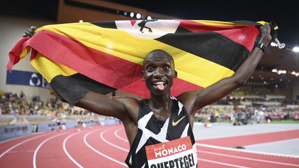 Cheptegei takes aim at 10,000m record in Valencia