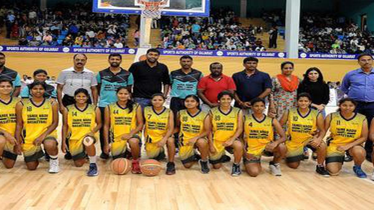 Senior National Basketball Championship Spirited show by TN women