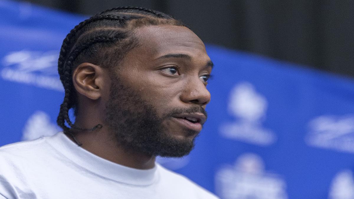 Kawhi Leonard's sister charged with murder