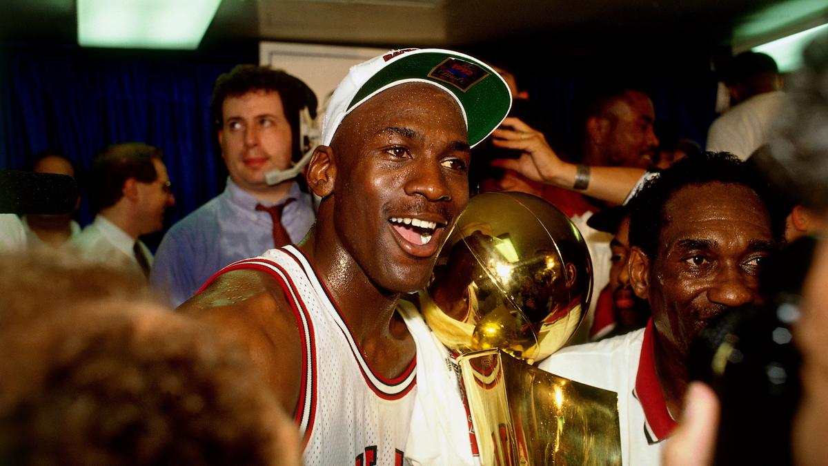 Can Miami finally un-retire Michael Jordan's number 23 after 18 years? :  r/nbadiscussion