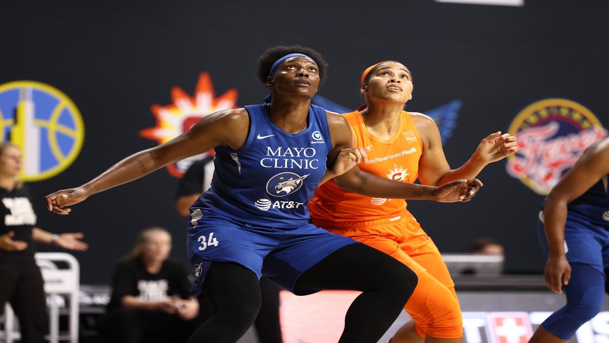 Minnesota’s Fowles breaks WNBA career rebounding record