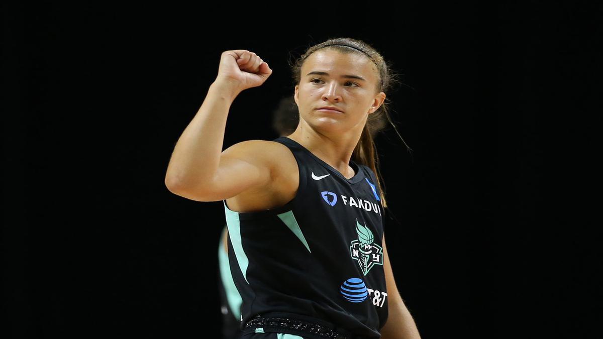 WNBA's first overall pick Ionescu helped off court with injury