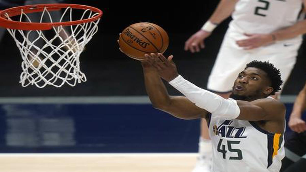 NBA roundup: League says Donovan Mitchell's game-tying basket