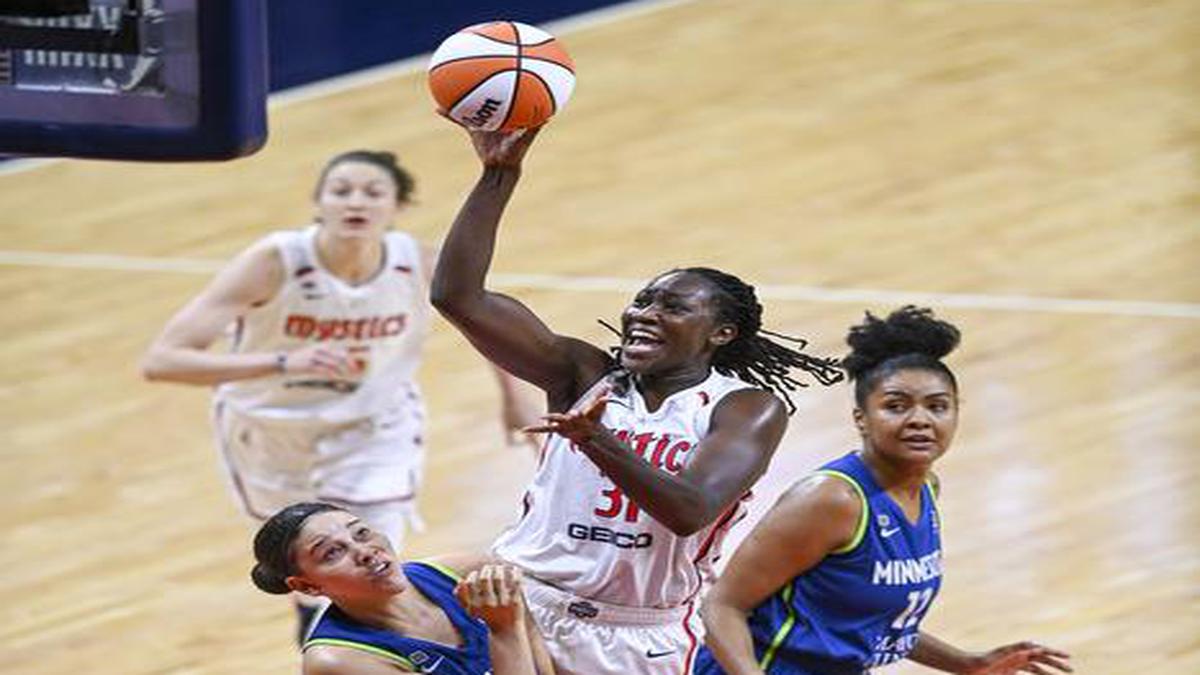 WNBA roundup: Charles scores 31, Mystics holds off Lynx 85-81