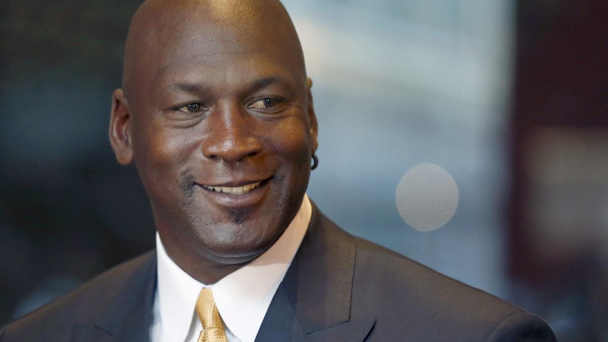 Michael Jordan backs NBA's COVID-19 vaccination stance