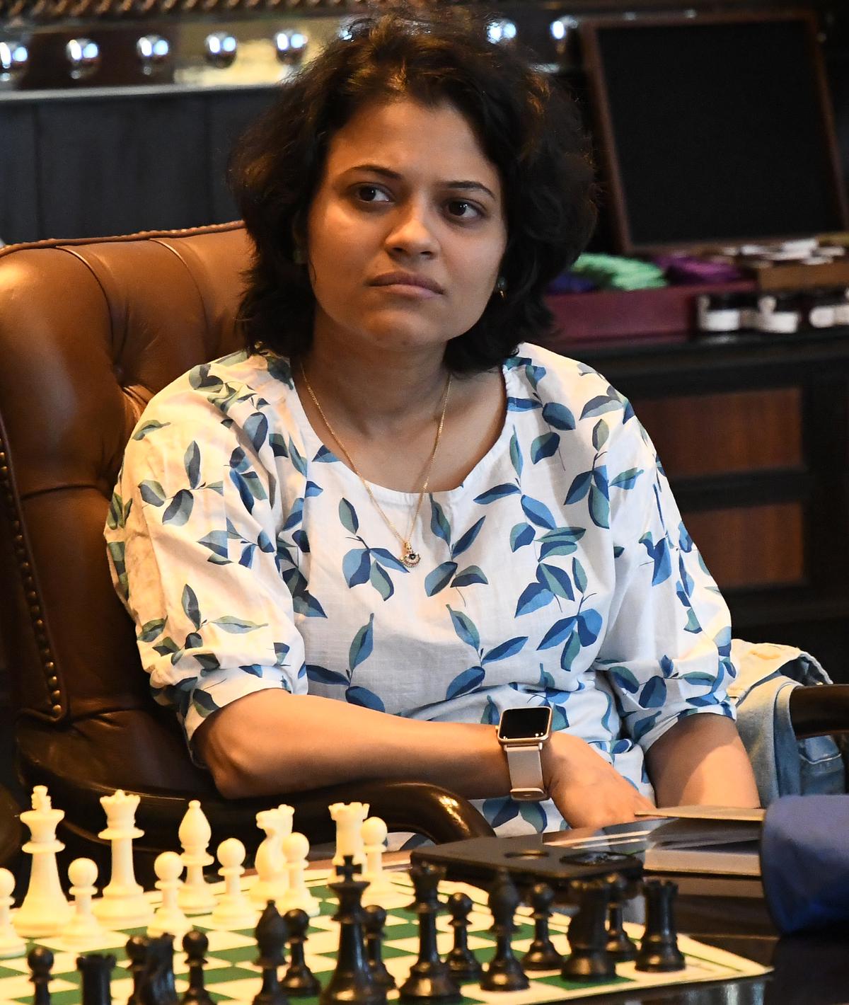 Chennai, Tamil Nadu, India. 29th July, 2022. A chess player gestures prior  the next move during the first round of the 44th Chess Olympiad in Chennai.  The total number of participants is