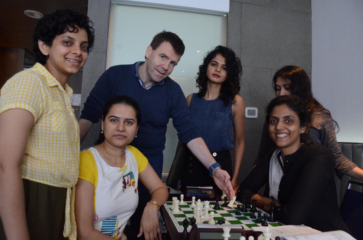 Chess Olympiad: Anand, Harikrishna help India men continue winning streak,  women draw with Serbia