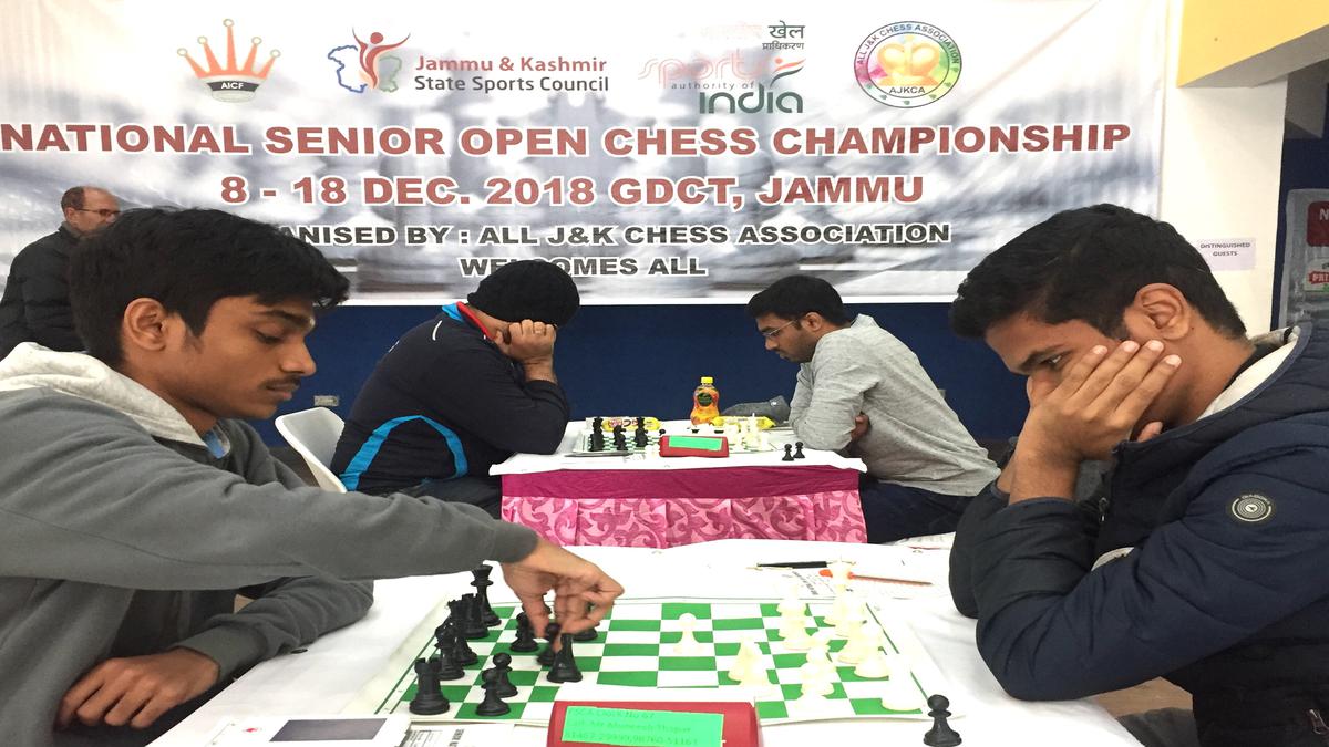 National Chess Championship 2018: Aravindh Chithambaram storms into final round as sole leader