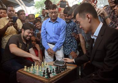 Chess Club  Meet some of the regular chess players and members of the  Gariahat Chess Club, under Kolkata's Gariahat flyover - Telegraph India