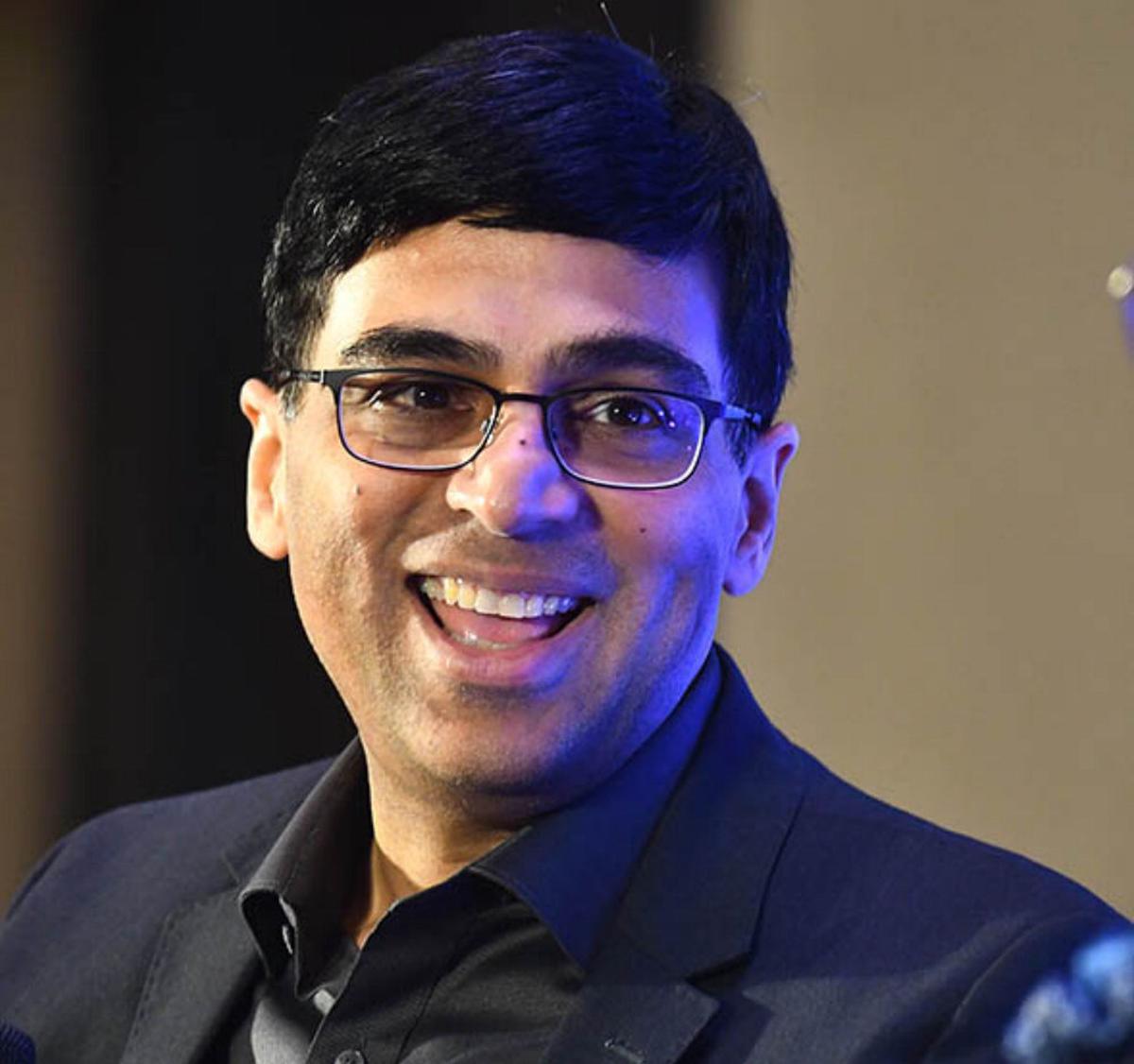 Legends of Chess: V for Vishy as he gets first win✓