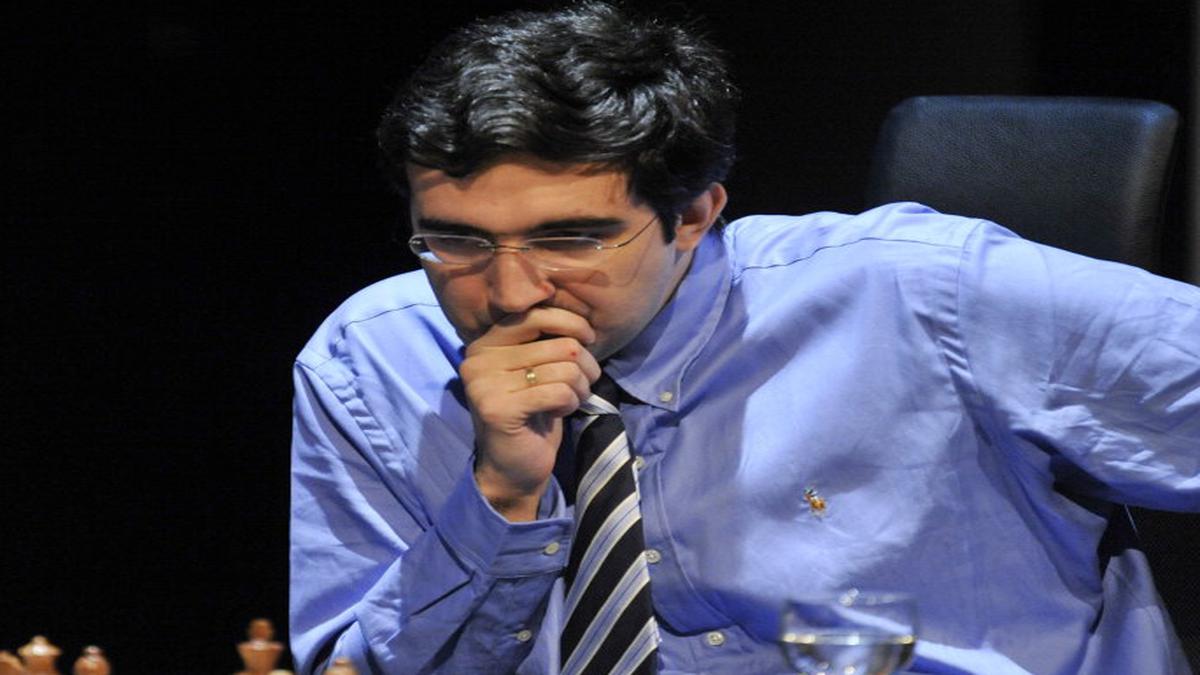 Gukesh, Erigaisi are very strong players: chess legend Anand - Sportstar
