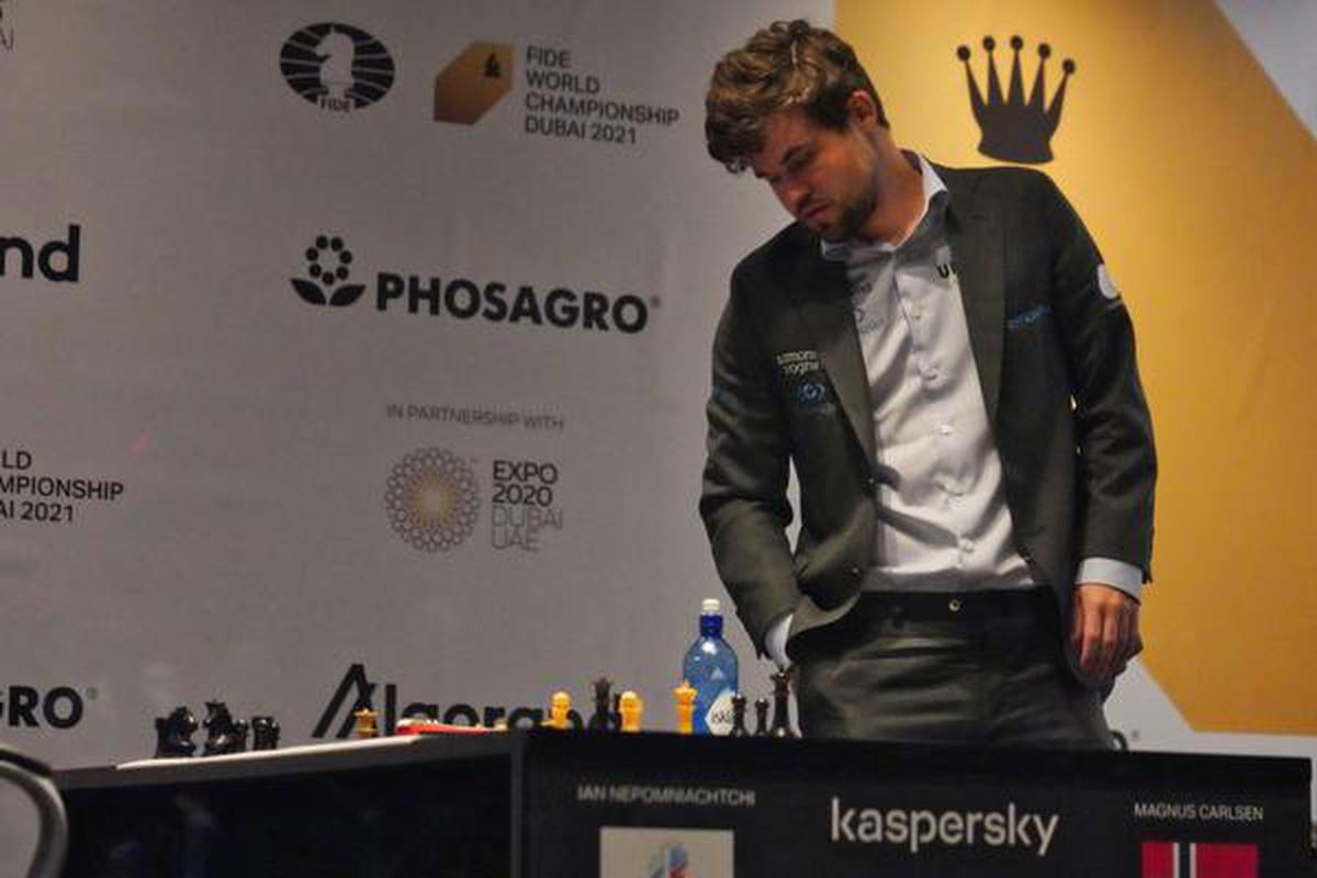 Magnus Carlsen and Anish Giri Lead Masters Tournament in Wijk aan Zee