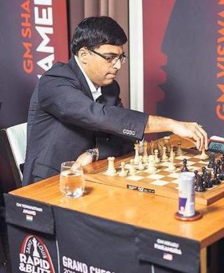 Viswanathan Anand Stuns Magnus Carlsen at World Rapid Chess C'ship