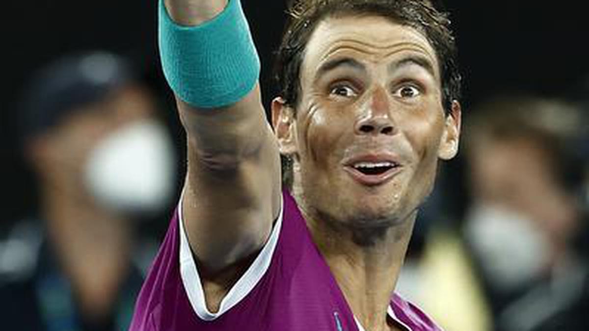 Australian Open: Rafa roars back, breaks record