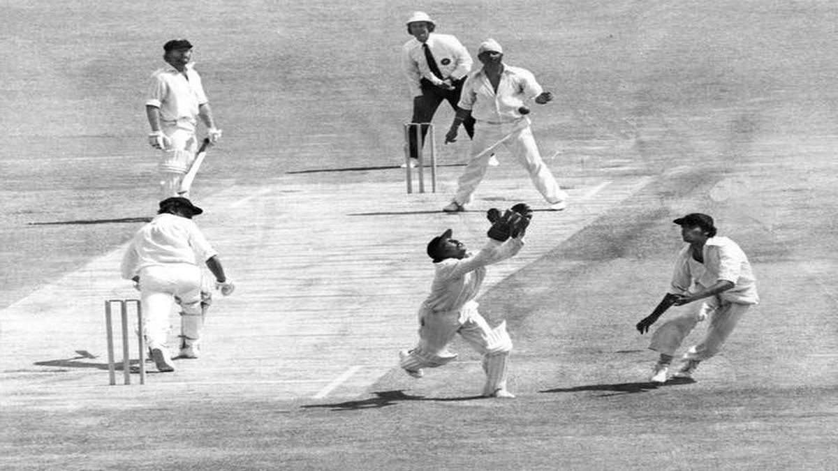 The mechanics of spin bowling Sportstar