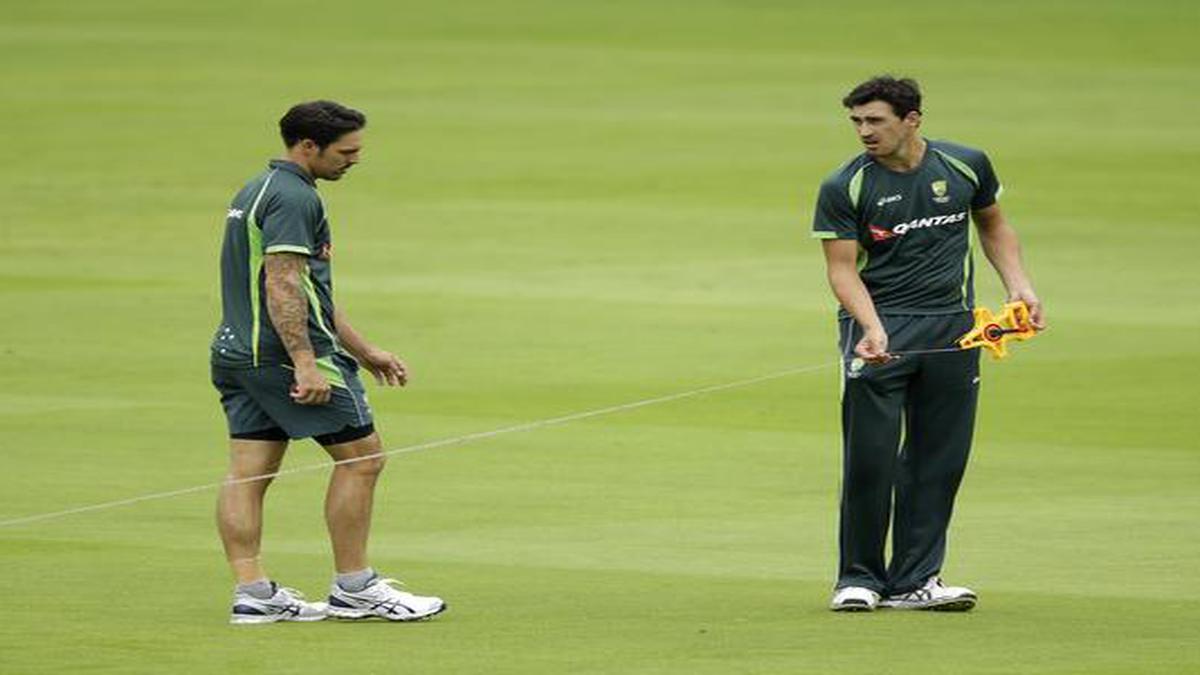 India vs Australia Test series: Mitchell Johnson offers Starc help ahead of Perth Test