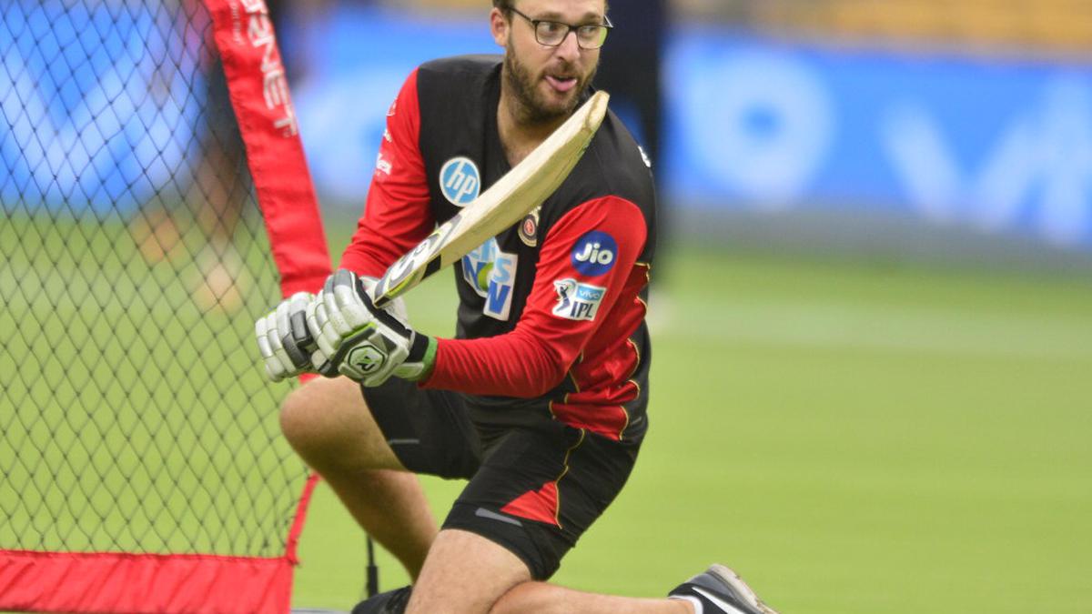 Bangladesh ropes in Vettori, Langeveldt as bowling coaches