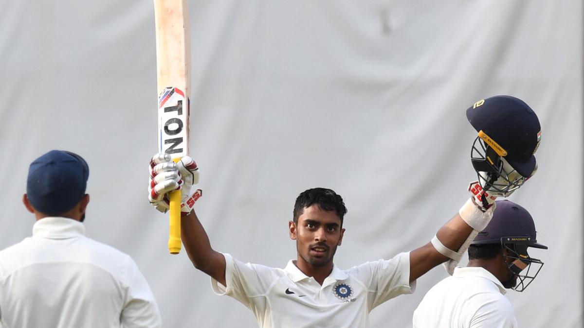 Duleep Trophy final: Abhimanyu Easwaran gives India Red the advantage