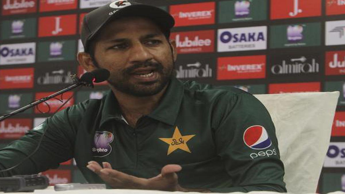 Sarfaraz sacked; Azhar Ali to lead in Tests, Babar Azam in T20Is