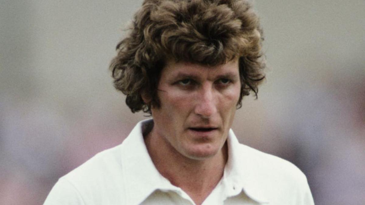 Twitter reacts to passing away of England legend Bob Willis