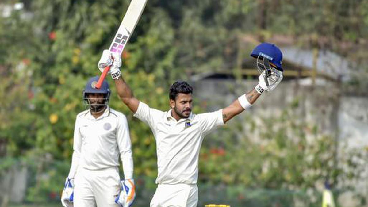 Ranji Trophy - Round 6, Day 3: Sarfaraz Khan, Tare solid in Mumbai first innings - as it happened