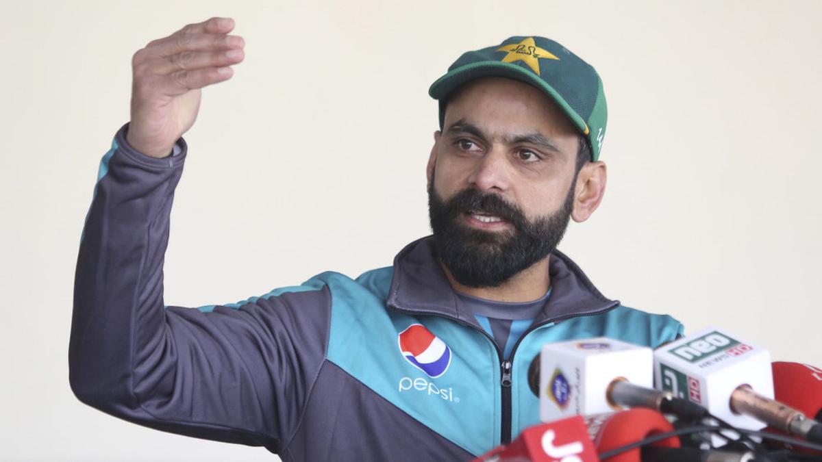 Mohammad Hafeez takes a dig at Sharjeel Khan’s Pakistan comeback