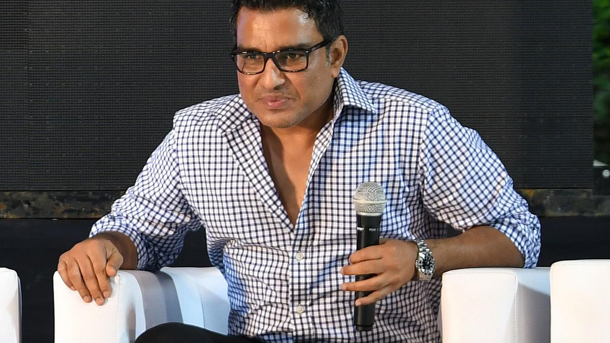 Sanjay Manjrekar: Accept BCCI's decision as professional