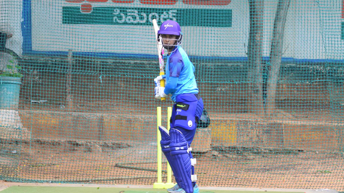 COVID-19: Mithali Raj resumes training in Hyderabad