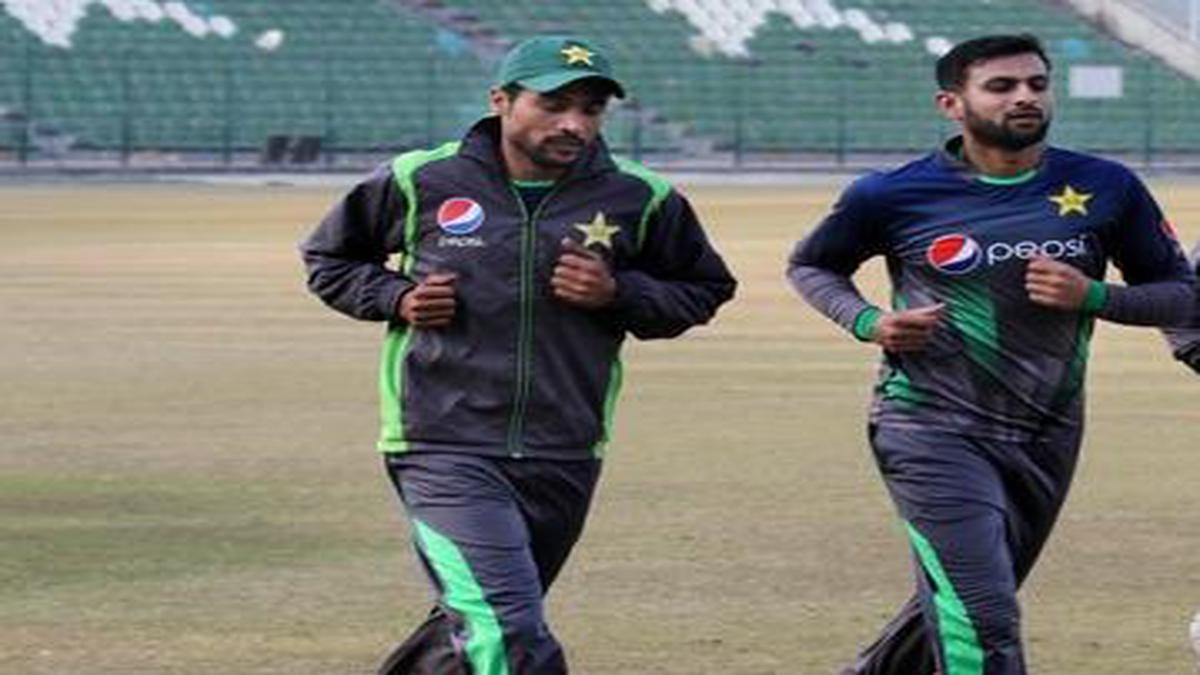 Malik, Sarfaraz, Amir left out of limited overs series against Zimbabwe