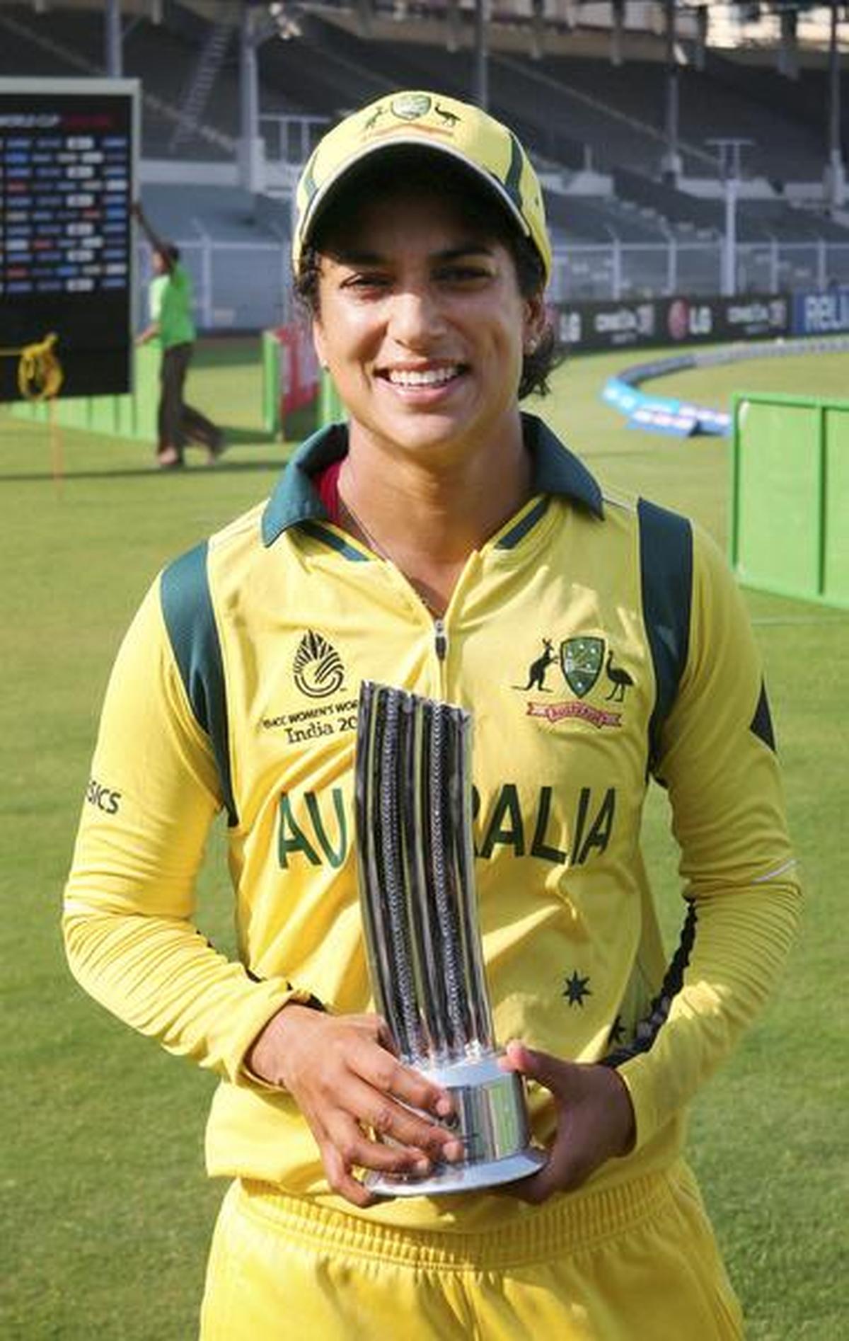 Lisa Sthalekar inducted into Australian Cricket Hall of Fame Sportstar