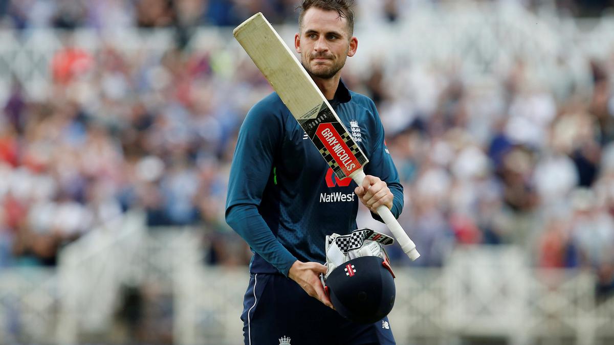 Sydney Thunder stands by Alex Hales after blackface photo