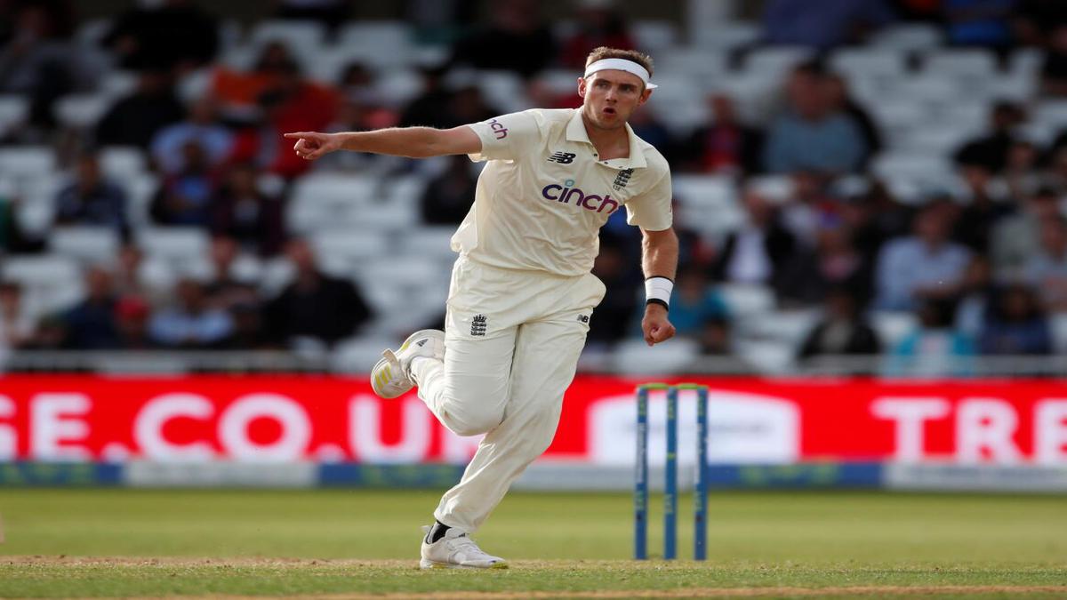 England recalls Broad for fourth Ashes Test