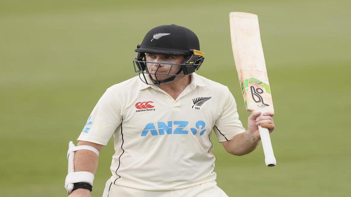 ENG v NZ, 3rd Test, Day 3: England strikes late to seize control of Headingley Test