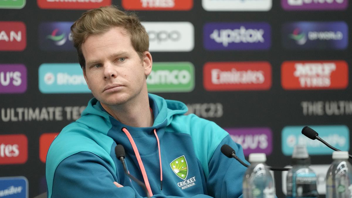 Australia’s Smith wary of following Warner’s retirement plan