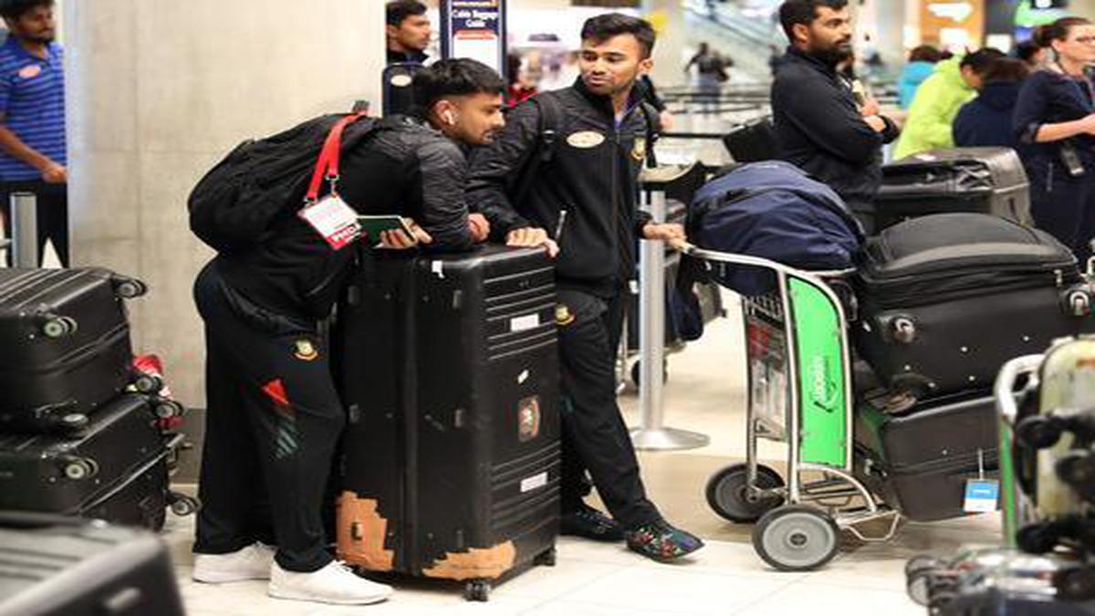 Bangladesh 'monitoring' Sri Lanka before July cricket tour