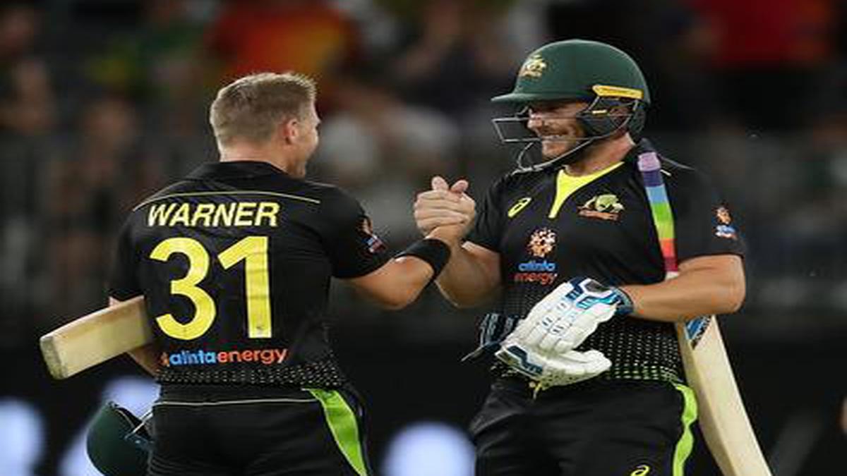 Australia vs Pakistan, 3rd T20I: Aaron Finch, David Warner, seamers script 10-wicket win