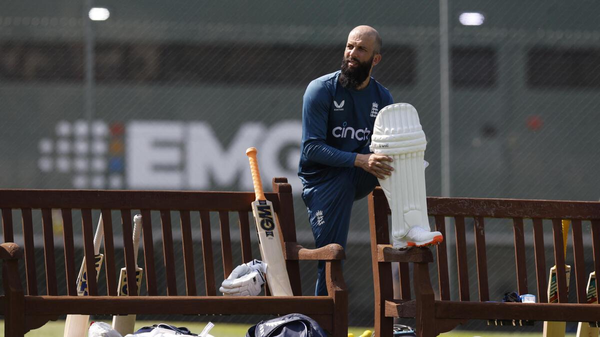 England’s Moeen says one-word message prompted Ashes return