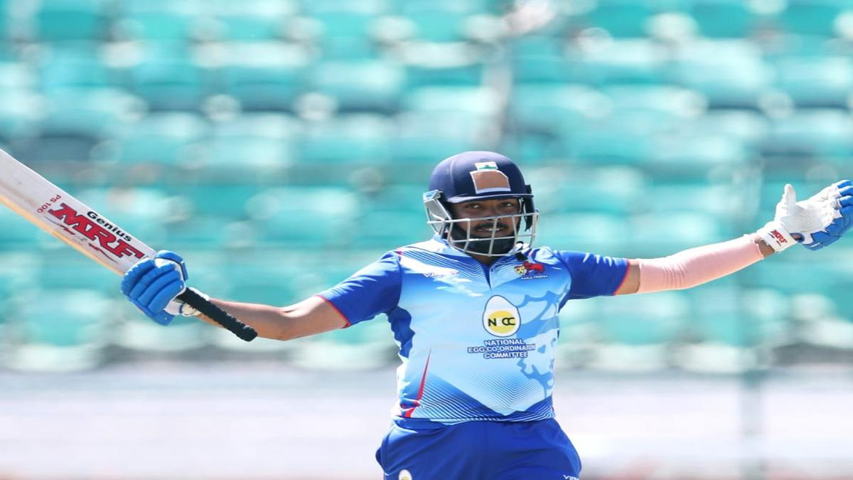 Vijay Hazare trophy final: Prithvi Shaw, Aditya Tare guide Mumbai to title