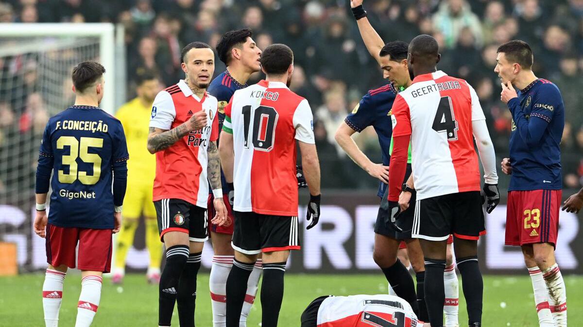 Ajax Amsterdam sacks Alfred Schreuder as winless run continues