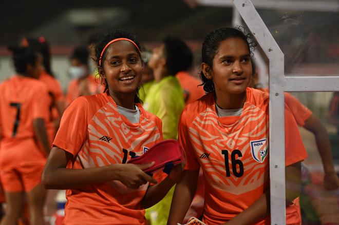Anita Kumari(left), midfielder in the women’s National U-17 football team.