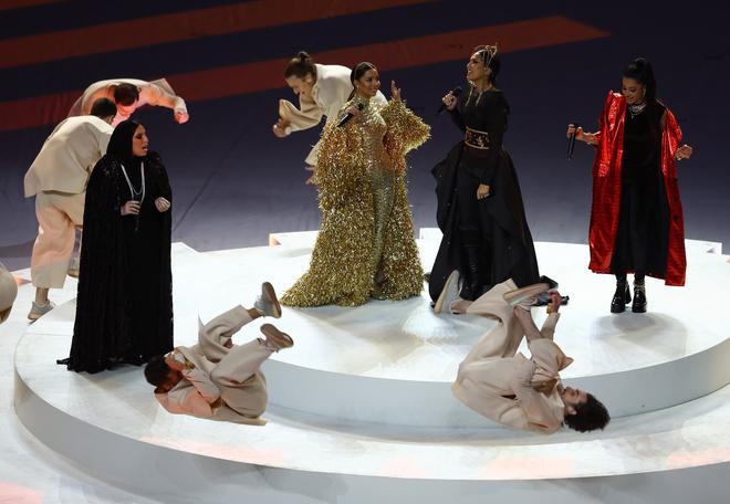 Nora Fatehi, Balqees, Rahma Riad and Manal perform during the closing ceremony.