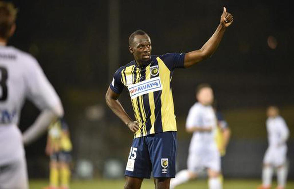 Usain Bolt scores 2 goals in first start for Central Coast Mariners