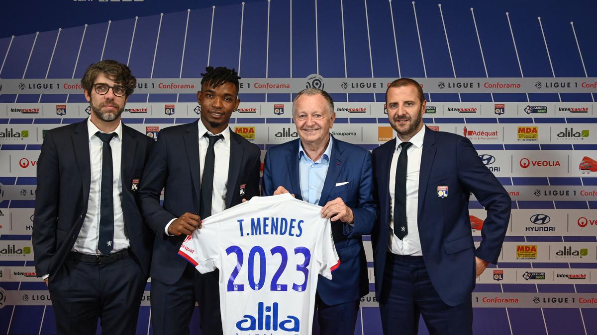 Lyon replaces Ndombele with Mendes