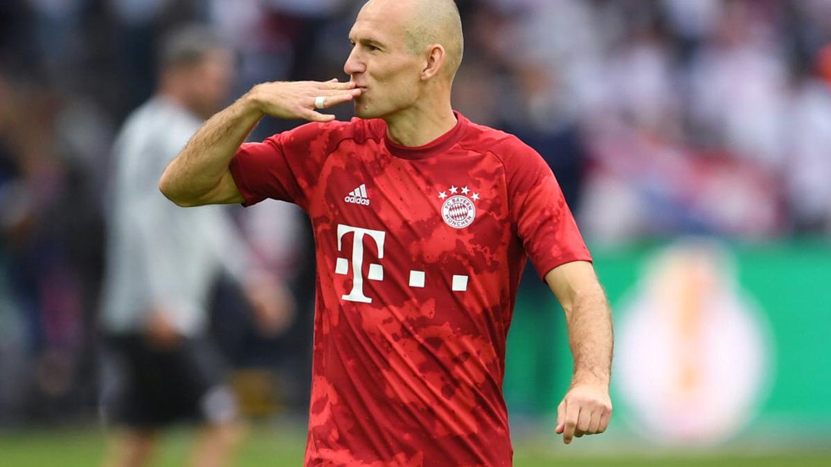 Bayern Munich great Arjen Robben retires