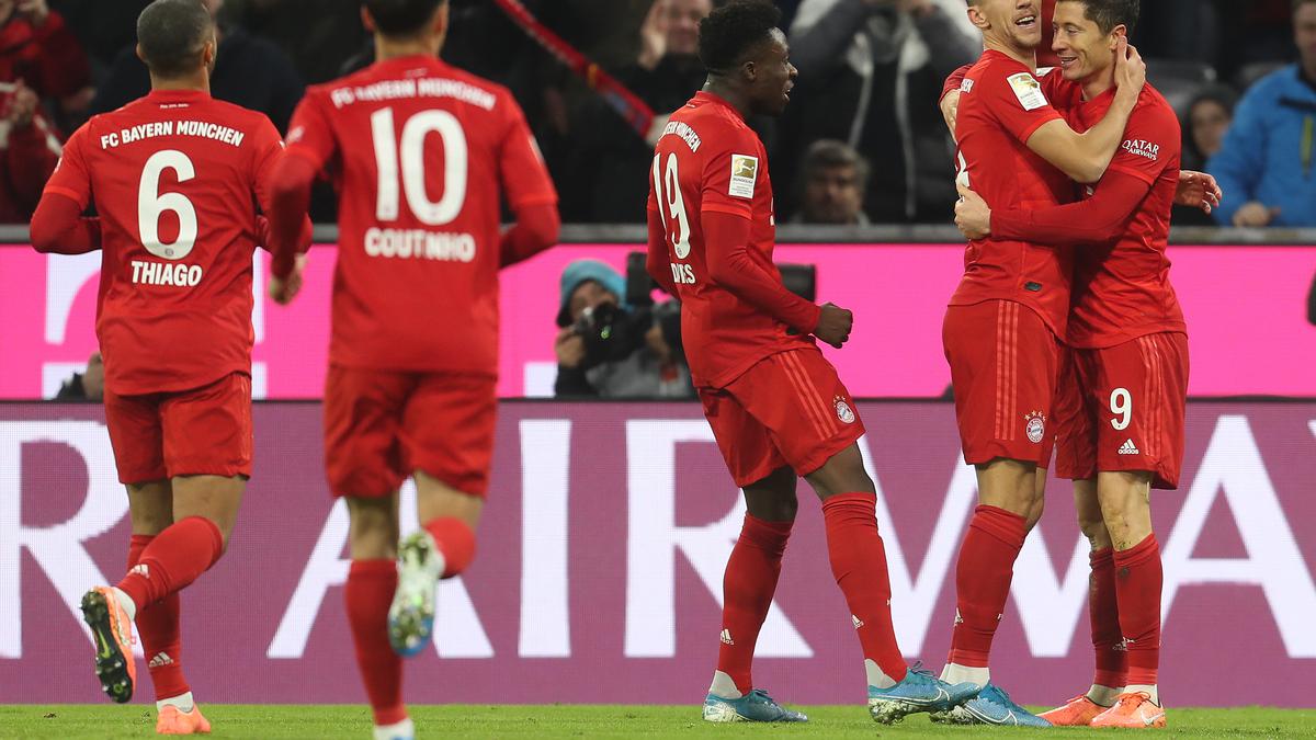 Der Klassiker: Lewandowski hits brace, Bayern thrashes Dortmund