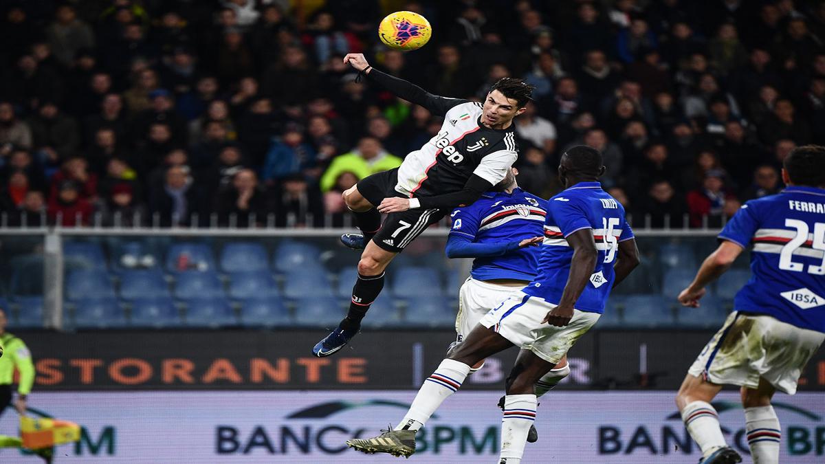 Cristiano Ronaldo scores gravity defying header vs Sampdoria