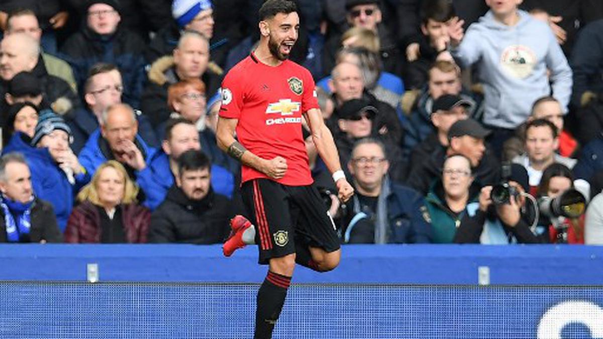 Manchester United shares spoils with Everton as Bruno scores