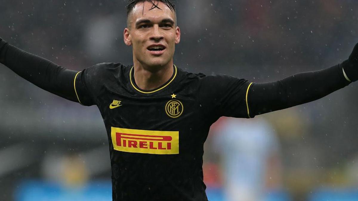 Inter's Diego Godin likens Barcelona target Lautaro Martinez to Luis Suarez & Sergio Aguero